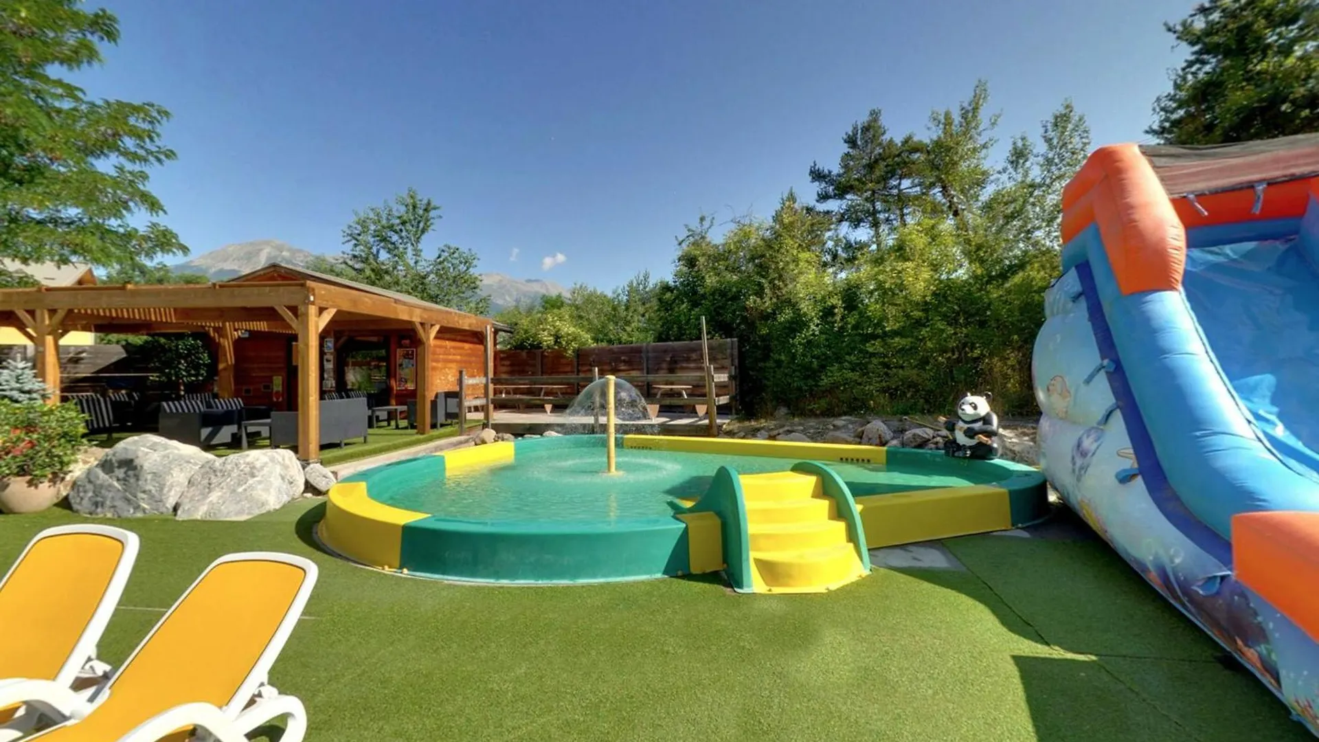 Camping Les Airelles - Maeva Baratier 4*,  France