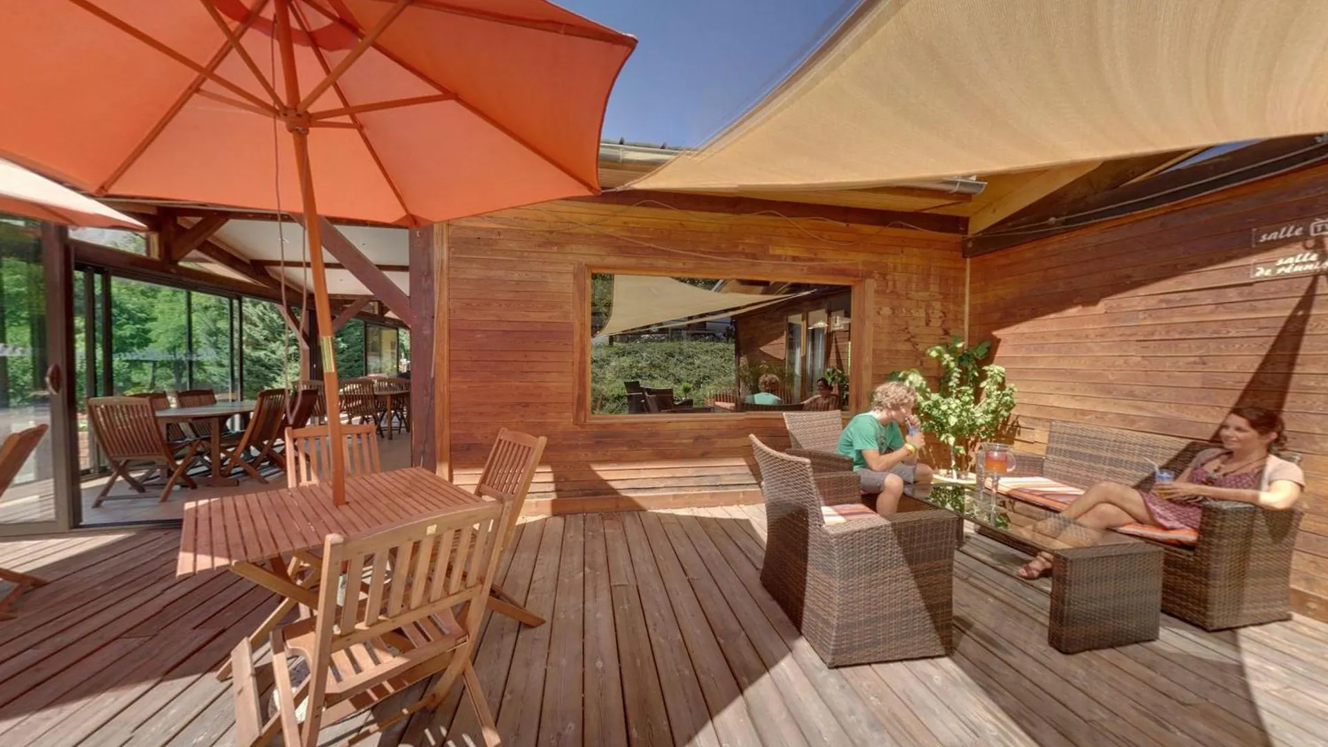 Camping Les Airelles - Maeva Baratier France